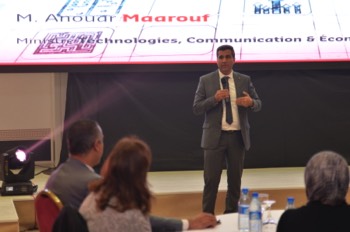  M. Anouar Maârouf (Ministre des Technologies) 
